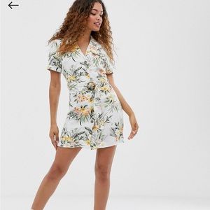 Hawaiian mini dress with buckle